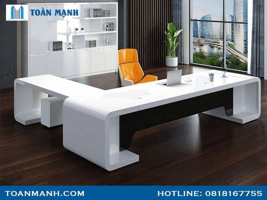 Ban Giam Doc Mau Trang 1