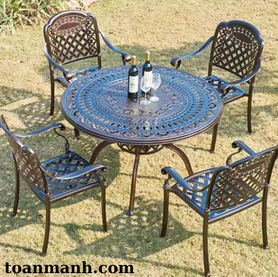 Ghế sân vườn có tay (họa tiết quả trám liền) GSVCT03 1 E