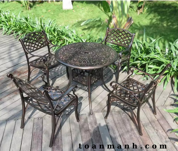 Ghế sân vườn có tay (họa tiết quả trám) GSVCT01 3 F2