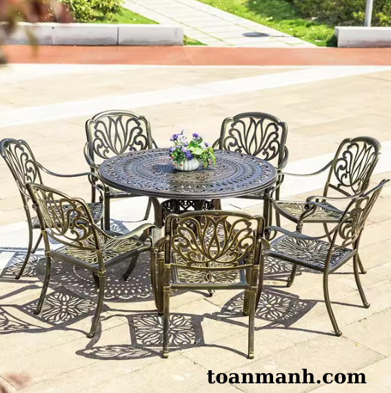 Ghế sân vườn có tay (họa tiết hoa sen) GSVCT04 2 K2