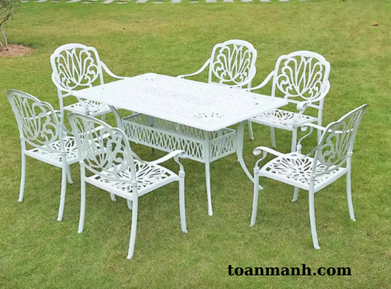 Ghế sân vườn có tay (họa tiết hoa sen) GSVCT04 1 K3