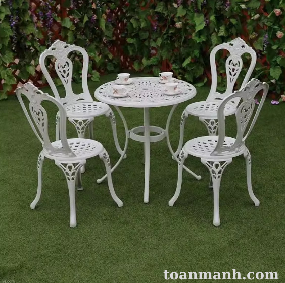 Ghế sân vườn không tay (họa tiết vương miện dài) GSVKT05 2 S1