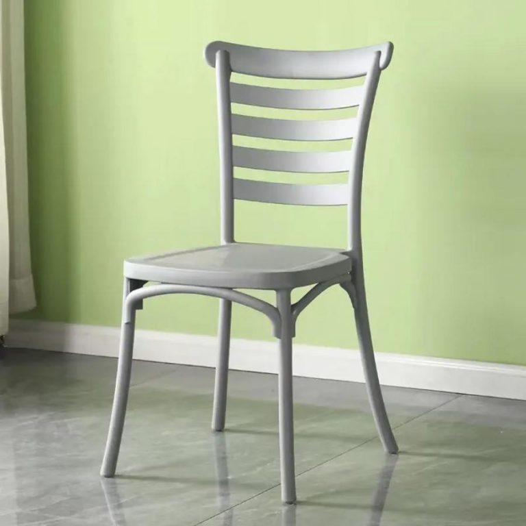 Bí Quyết Chọn Mua Bàn Ghế Ngoài Trời Bền Đẹp – Phù Hợp Mọi Không Gian 3 7troi